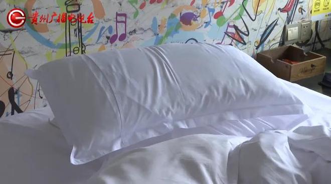 情侣入住酒店房门突然被陌生男子打开！刘先生：我们隐私都被看完了！(图10)